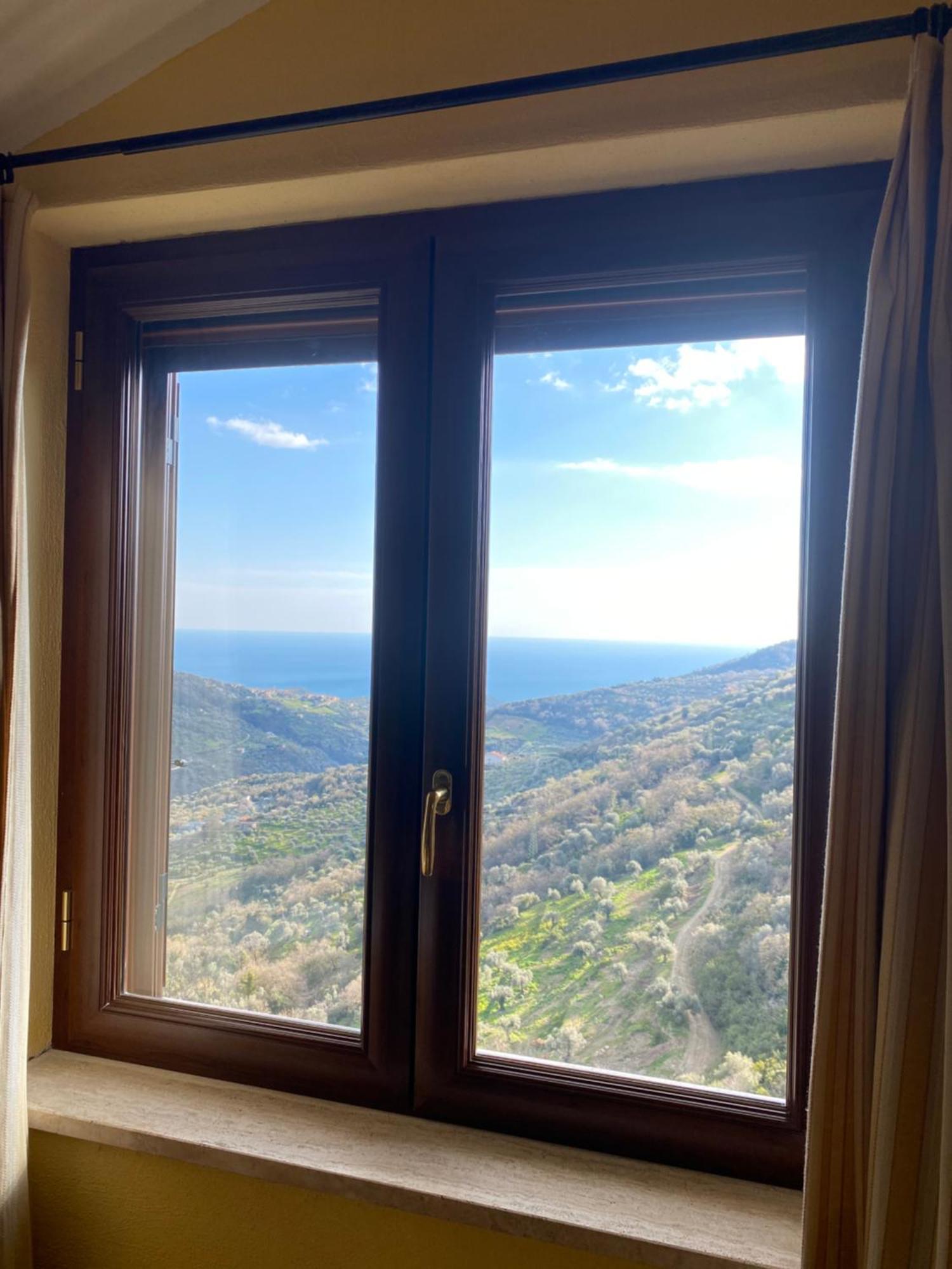 Villa Bernadette San Mauro Cilento Rum bild
