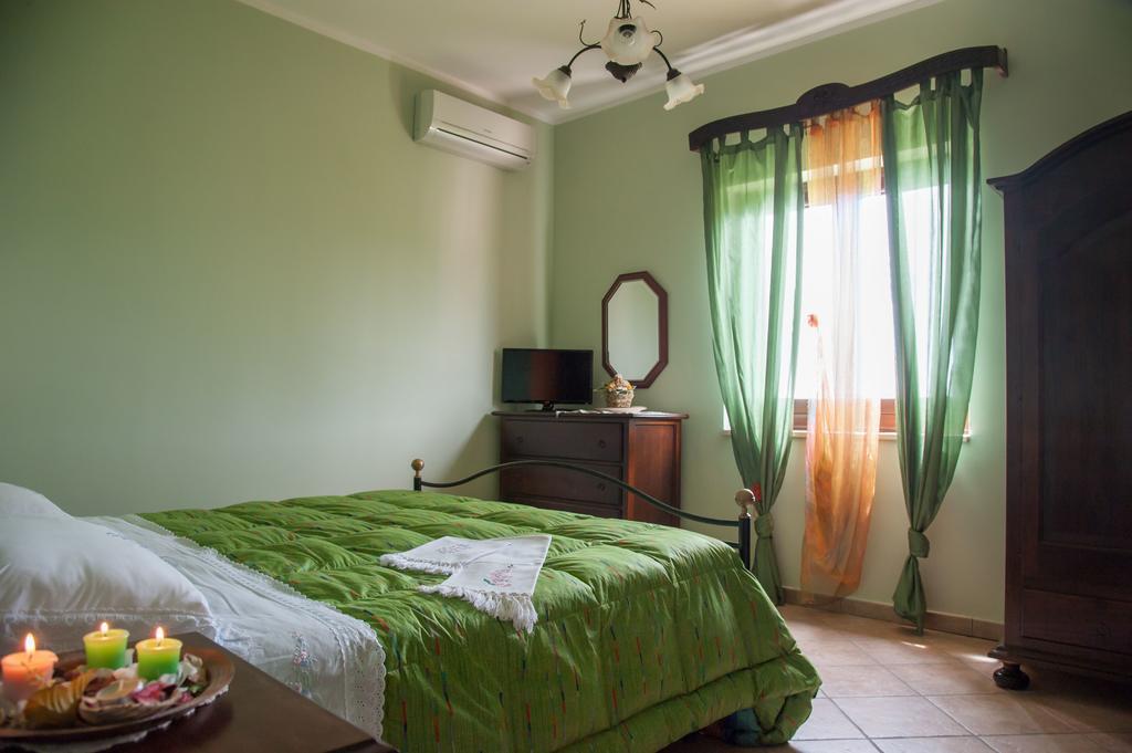 Villa Bernadette San Mauro Cilento Exteriör bild