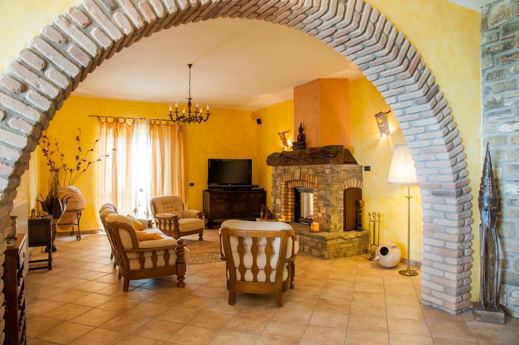 Villa Bernadette San Mauro Cilento Exteriör bild